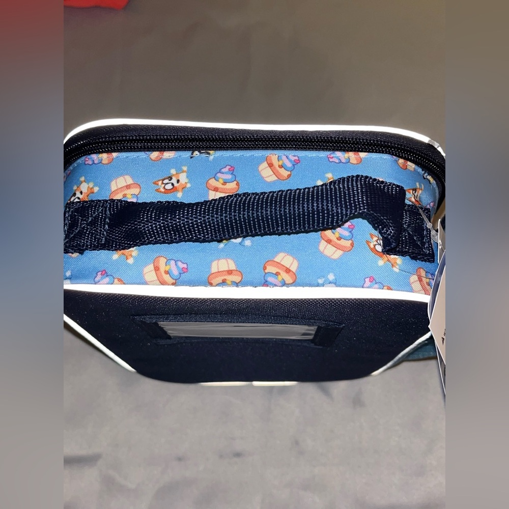 Bluey Lunchbox - Picture 7 of 11